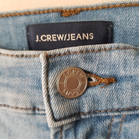 J Crew Vintage Straight released frayed hem distressed blue jeans. - Picture 10 of 15